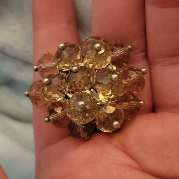 Ring - Picture 1 of 2